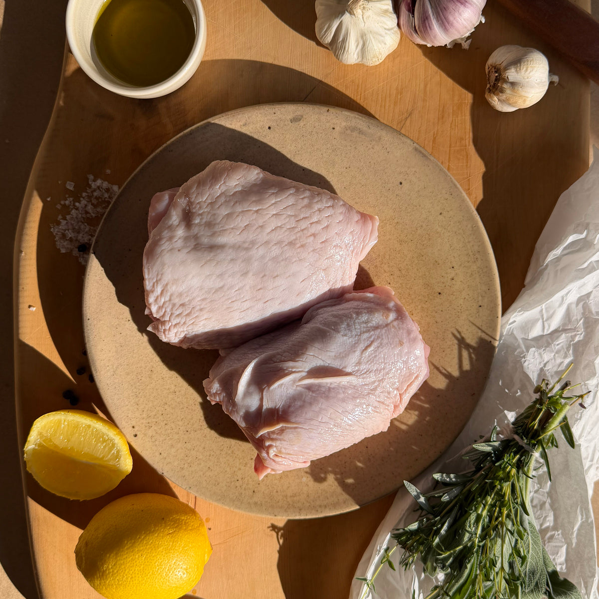Chicken Thighs - Bone In, Skin On - 500gr